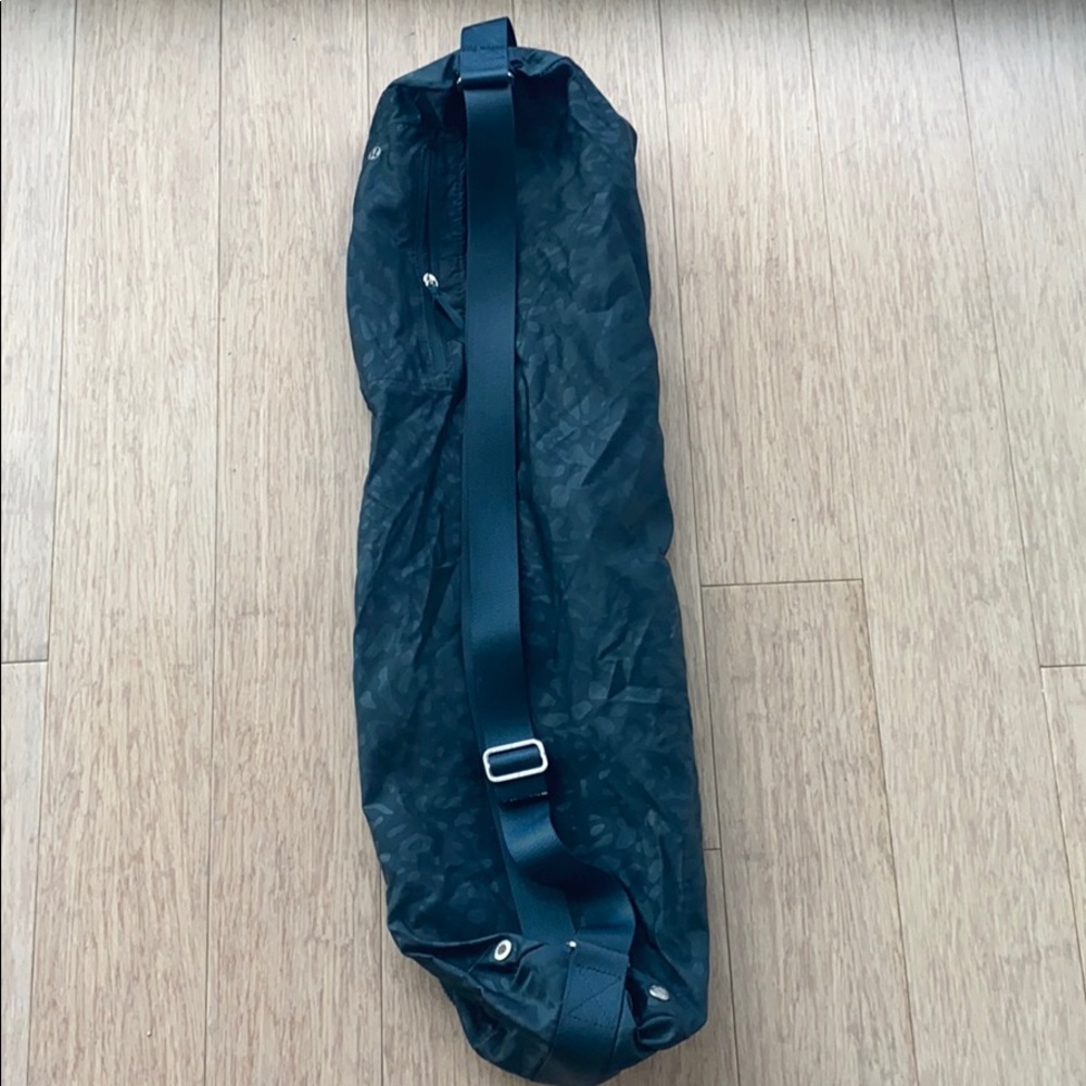Lulu yoga bag